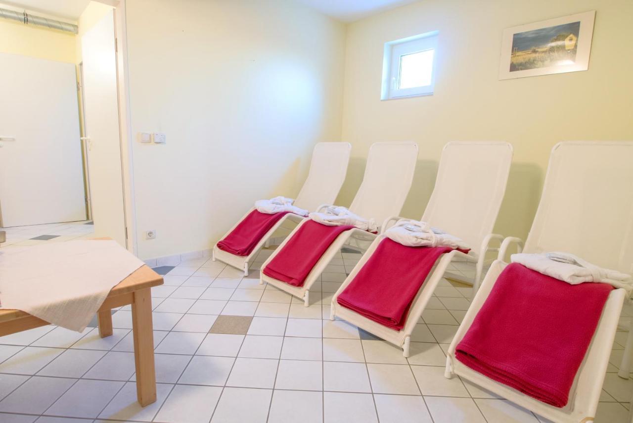 Residenz Am Strand Wohnung 1-11 Цингст Екстер'єр фото